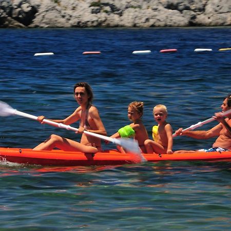 Hotel Gumusluk Εξωτερικό φωτογραφία