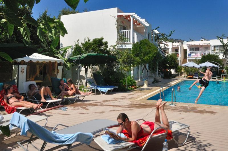 Hotel Gumusluk Εξωτερικό φωτογραφία