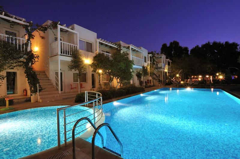 Hotel Gumusluk Ανέσεις φωτογραφία