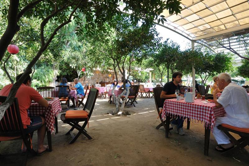 Hotel Gumusluk Εστιατόριο φωτογραφία
