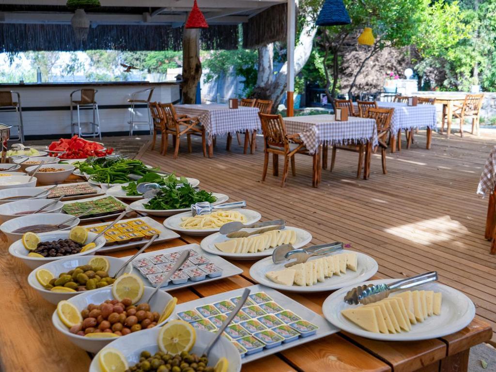 Hotel Gumusluk Εξωτερικό φωτογραφία
